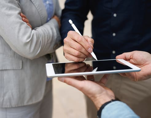Signature électronique de contrats professionnels